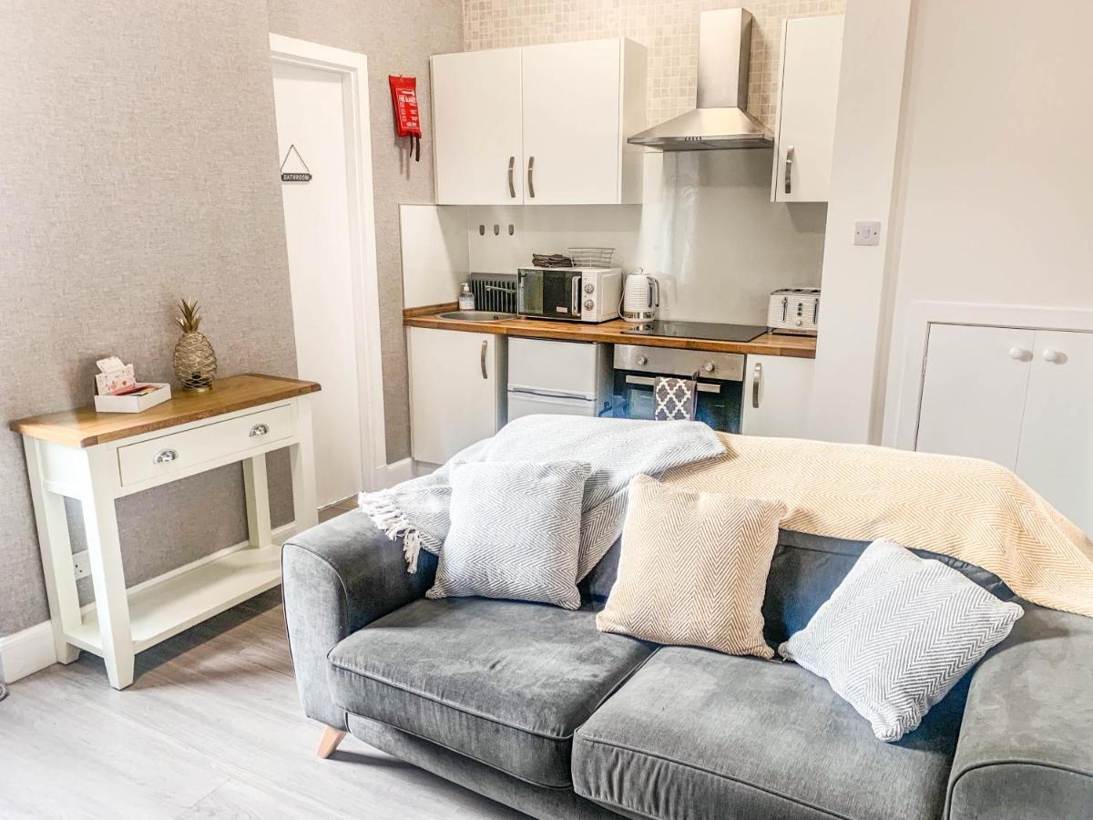 The Rosebery Retreat By The Castle 1-Bed Apartment Инвернесс Экстерьер фото
