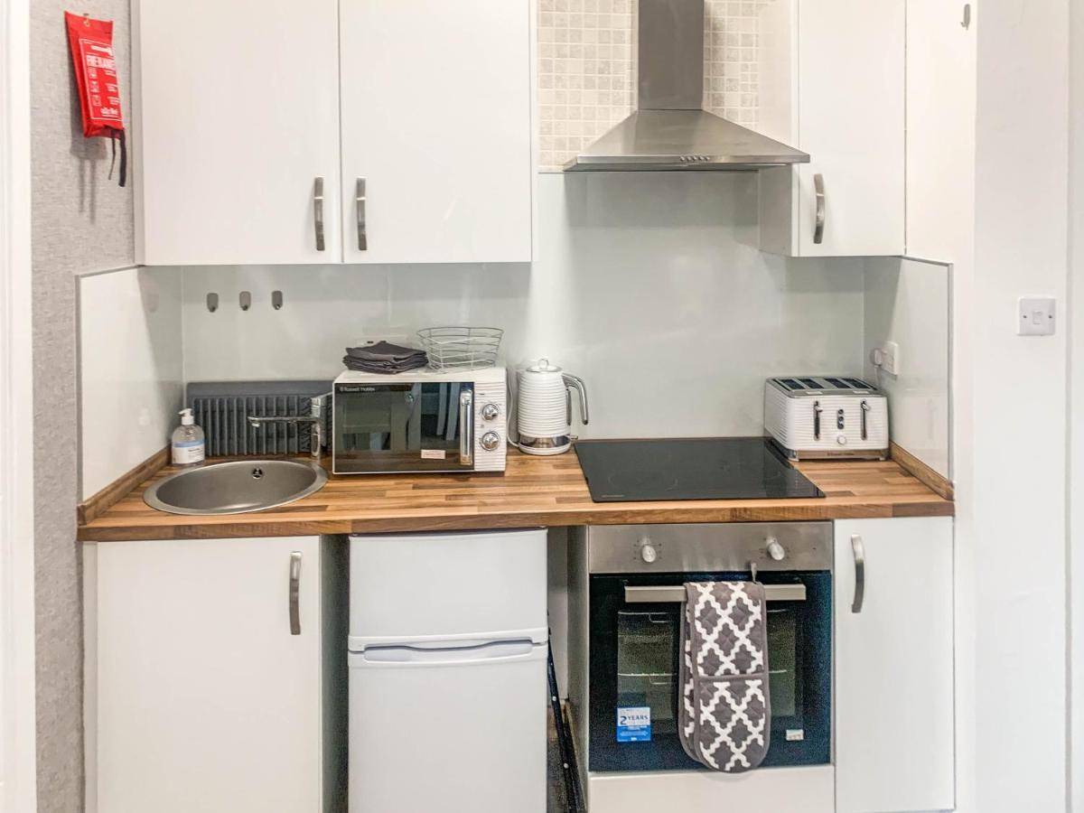 The Rosebery Retreat By The Castle 1-Bed Apartment Инвернесс Экстерьер фото